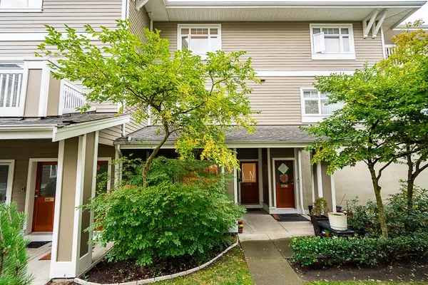 Burnaby, BC V5J 0A1,7388 Macpherson AVE #160