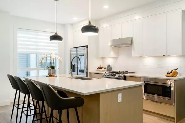 Coquitlam, BC V3E 0T1,3503 Gislason AVE #106