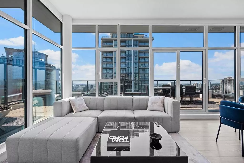 Burnaby, BC V3N 0H2,7303 Noble LN #PH 2901