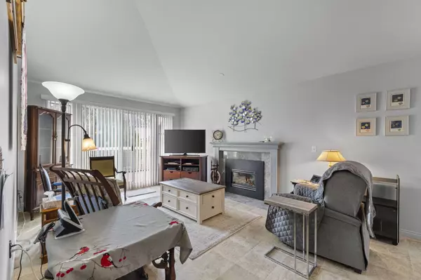 Surrey, BC V3W 0M5,13970 72 AVE #6