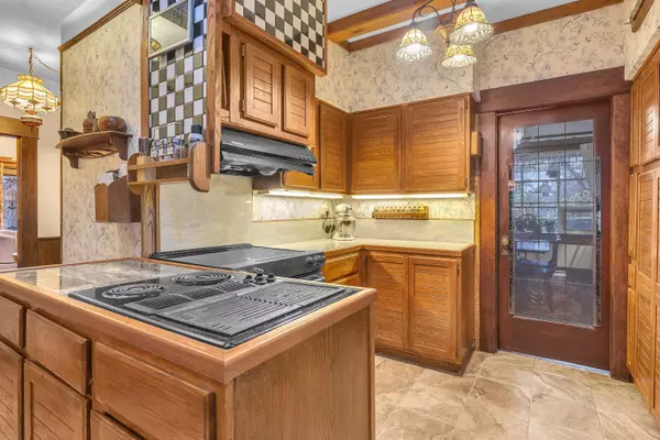 Abbotsford, BC V2S 7Y8,4314 Wright ST