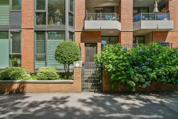 Vancouver, BC V6Z 1X3,1488 Hornby ST #102