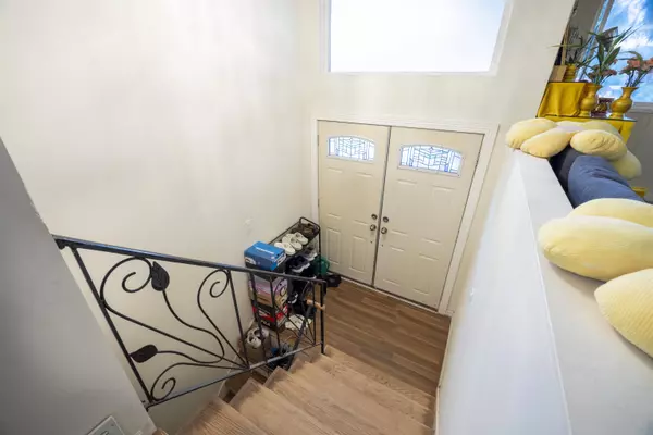 Burnaby, BC V5B 4M1,675 Duncan AVE