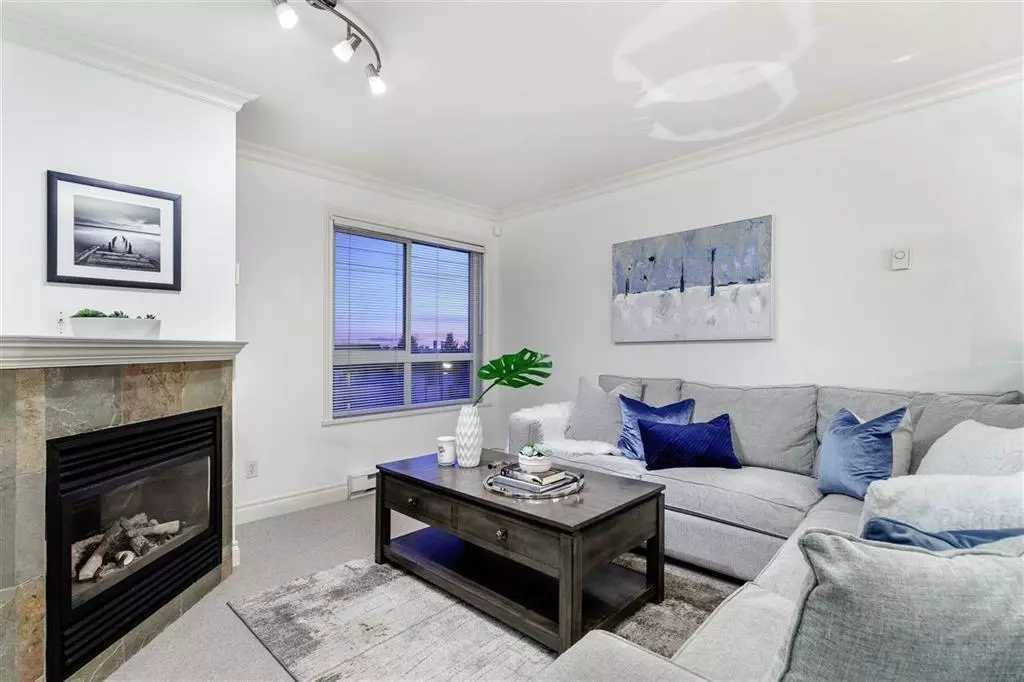 North Vancouver, BC V7M 1Y9,128 W 21st ST #301