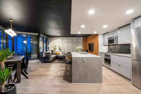 Vancouver, BC V6B 0E6,128 W Cordova ST #310