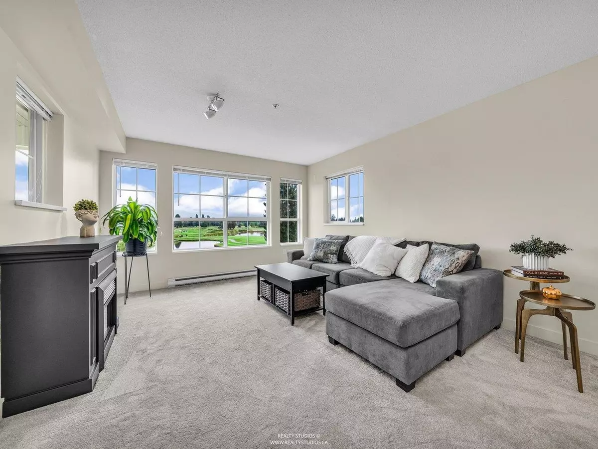 Pitt Meadows, BC V3Y 0A1,19673 Meadow Gardens WAY #225