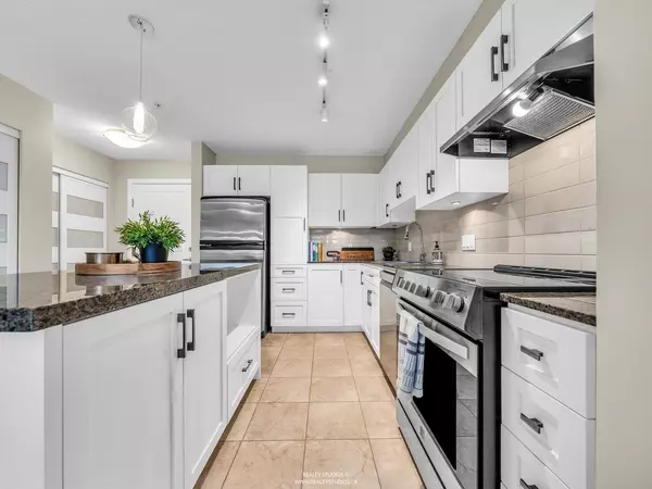 Pitt Meadows, BC V3Y 0A1,19673 Meadow Gardens WAY #225