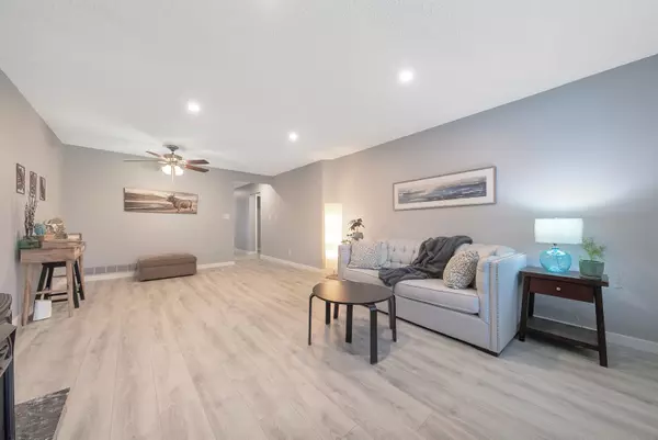 Pitt Meadows, BC V3Y 2B8,19249 Hammond RD #13