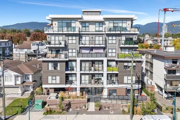 2331 Kelly AVE #100, Port Coquitlam, BC V3C 1Y3