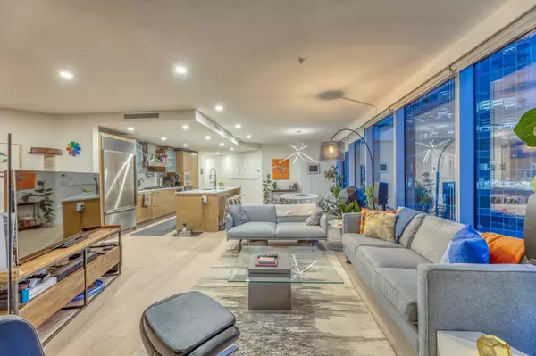 Vancouver, BC V6E 4V2,1111 Alberni ST #1702