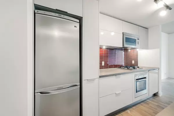 Vancouver, BC V6B 0G5,108 W Cordova ST #PH7