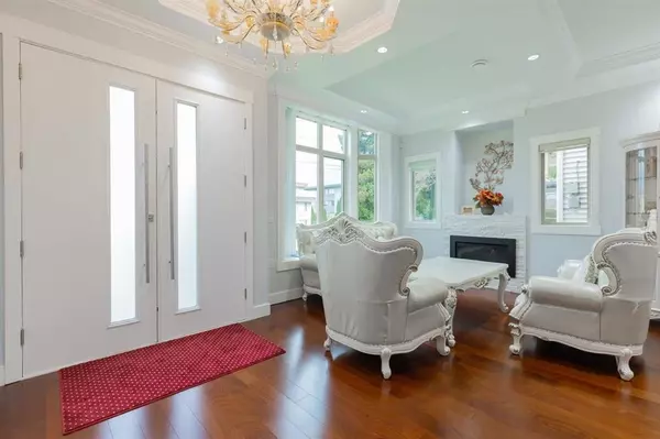 New Westminster, BC V3L 2C9,622 Colborne ST