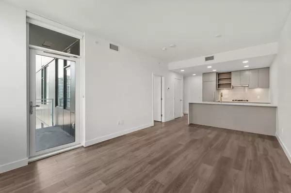 Burnaby, BC V5C 5T3,4433 Alaska ST #1201