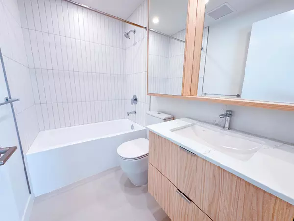 Coquitlam, BC V3J 0S4,537 Cottonwood AVE #1209