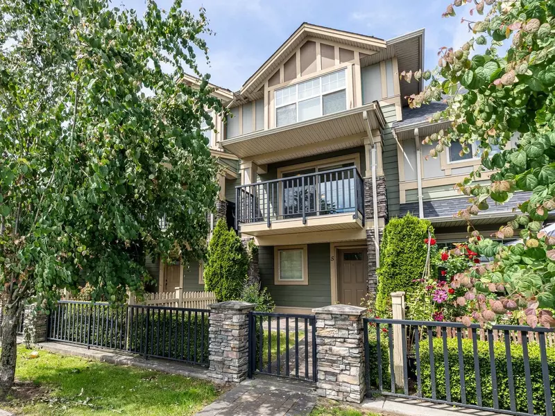 11111 Cambie RD #5, Richmond, BC V6X 1L3