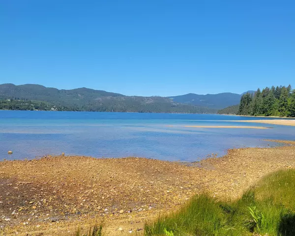 Sechelt, BC V7Z 0L3,6283 Sechelt Inlet RD