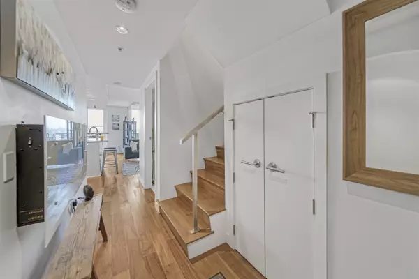 Vancouver, BC V6A 0E3,188 Keefer ST #PH7