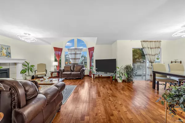 Port Coquitlam, BC V3B 7G7,1382 Sutherland AVE