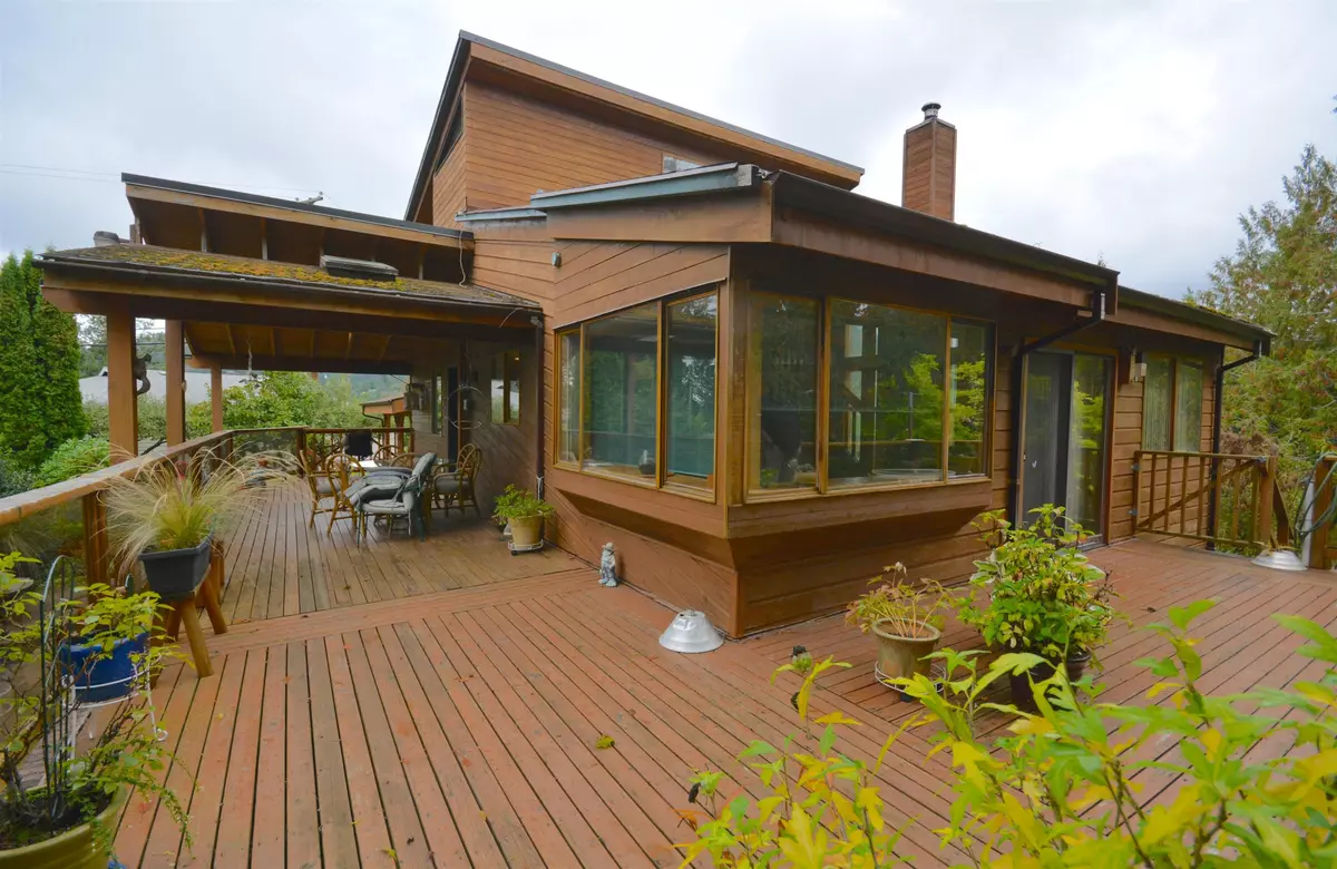 Garden Bay, BC V0N 1S0,5085 Panorama DR