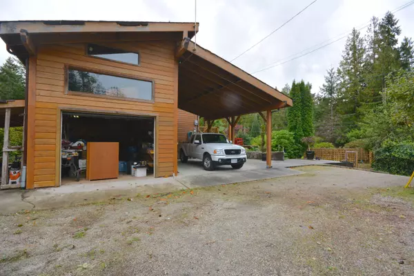 5085 Panorama DR Garden Bay, BC V0N 1S0