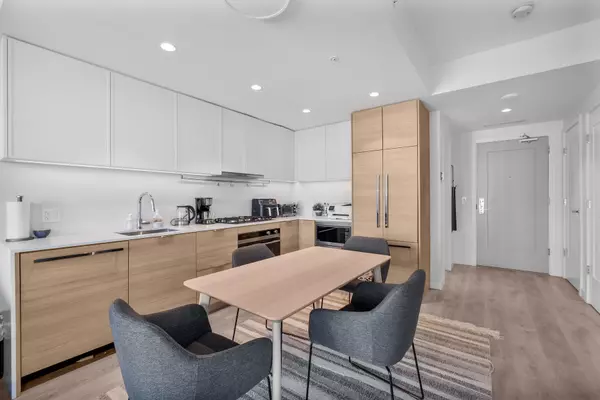 Coquitlam, BC V3K 0G9,1045 Austin AVE #1806