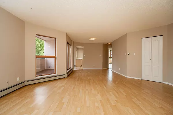 New Westminster, BC V3M 1X5,612 Fifth AVE #205