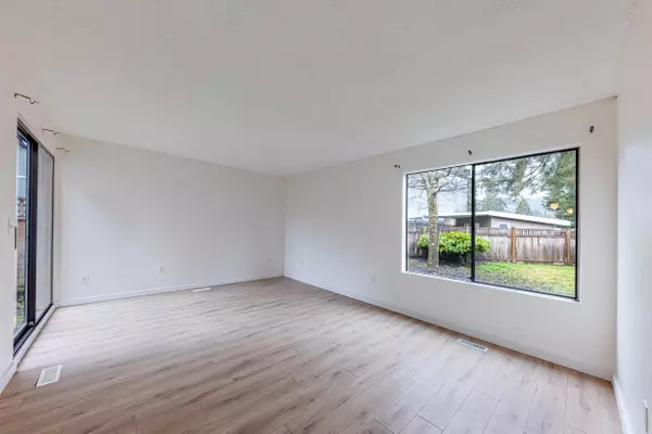 Coquitlam, BC V3C 4B9,864 Pinebrook PL