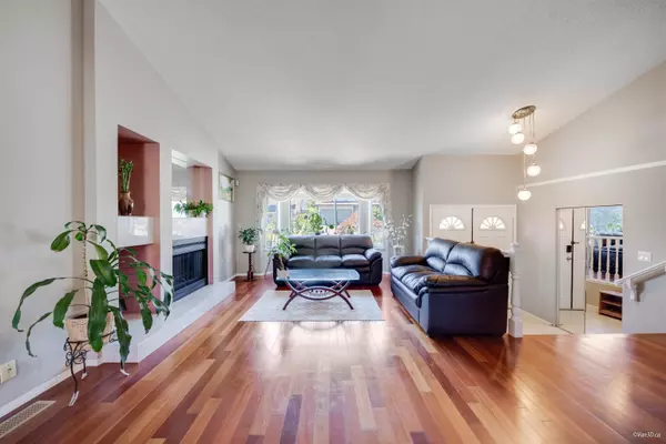 Coquitlam, BC V3B 6P5,1295 Daimler ST