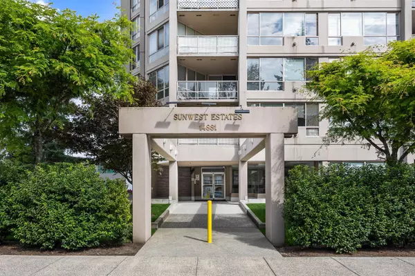 Surrey, BC V3R 0M5,14881 103a AVE #1306