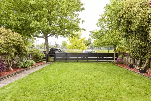 Vancouver, BC V5K 1Y5,3528 Franklin ST