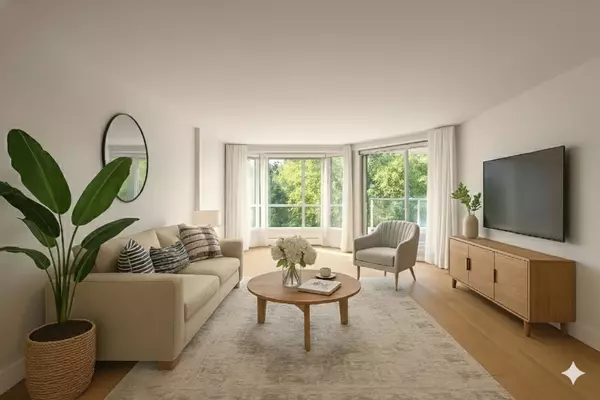 518 Moberly RD #601, Vancouver, BC V5Z 4G3