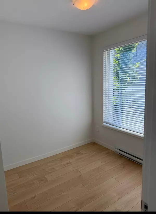 Surrey, BC V4N 6X4,15858 Fraser HWY #113