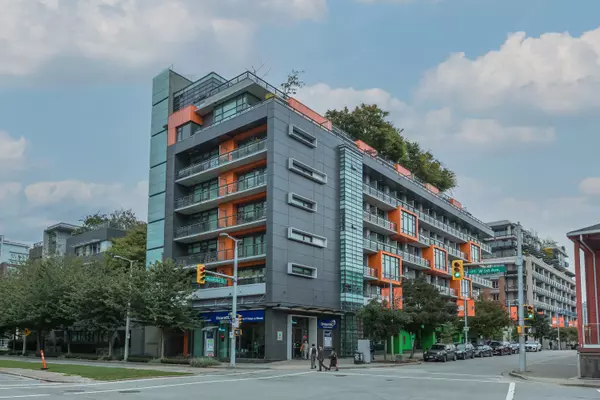 123 W 1st AVE #605, Vancouver, BC V5Y 0E2