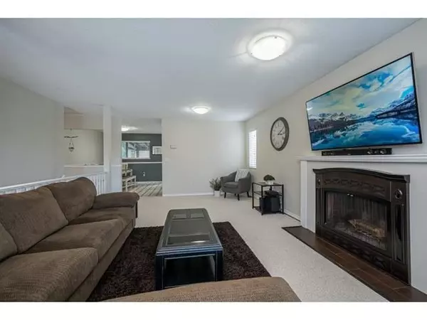 Surrey, BC V3W 9H7,13526 64a AVE