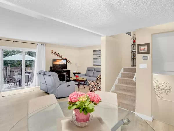 Port Moody, BC V3H 1M5,1037 Cecile DR