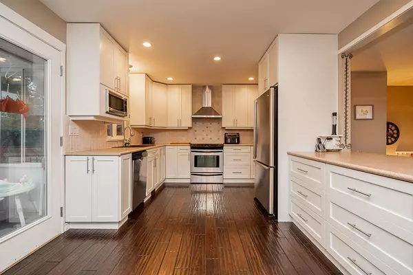 Mission, BC V2V 4W7,8134 Philbert ST