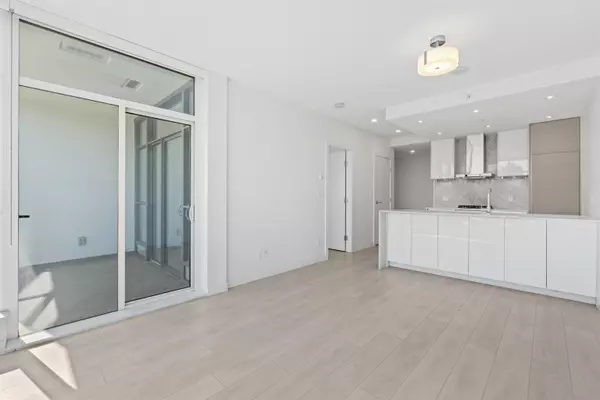 6098 Station ST #1501, Burnaby, BC V5H 0H4