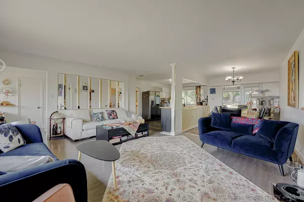 North Vancouver, BC V7L 2A6,962 Whitchurch ST