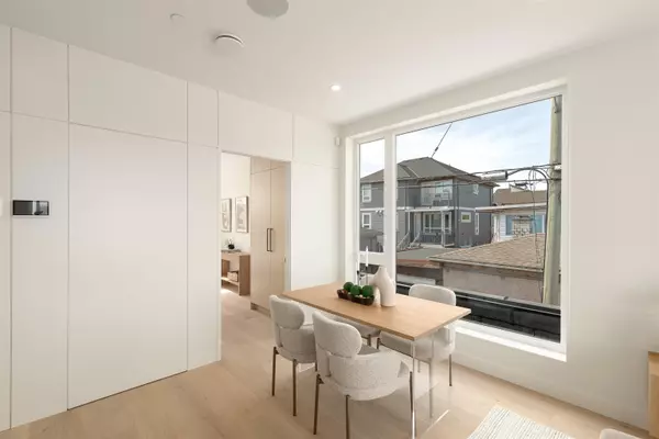 Vancouver, BC V5R 3M9,2652 E 38th AVE
