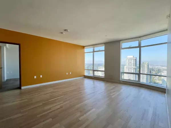 Surrey, BC V3T 0K2,13495 Central AVE #4108