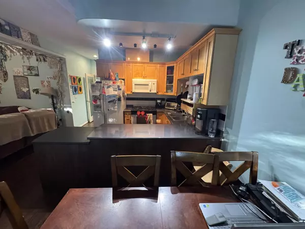 Burnaby, BC V5E 3P9,6693 Canada WAY