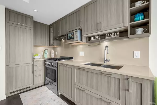 Vancouver, BC V5R 0E3,5515 Boundary RD #1906