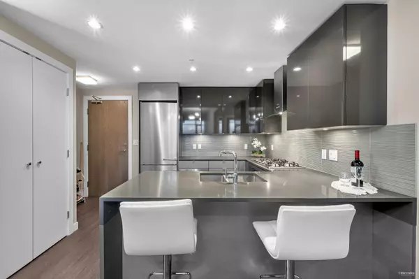 Burnaby, BC V5H 0E4,4508 Hazel ST #3106