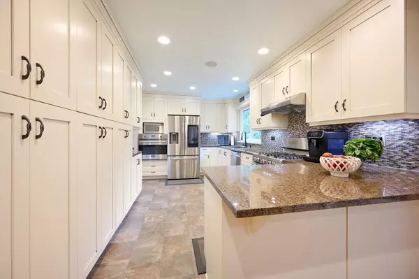 Port Moody, BC V3H 3J7,3222 Pinda DR