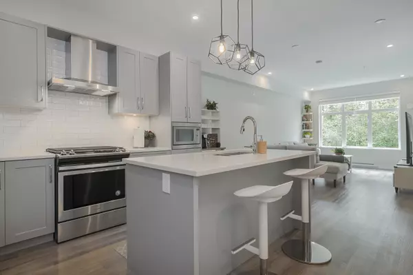 Surrey, BC V3Z 1H3,15436 31 AVE #420