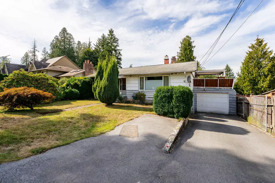 10725 127a ST, Surrey, BC V3V 5L7