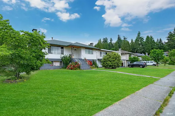 North Vancouver, BC V7L 2X9,342 E 18th ST