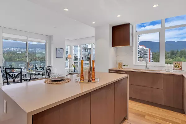 North Vancouver, BC V7P 0E2,1632 Lions Gate LN #607