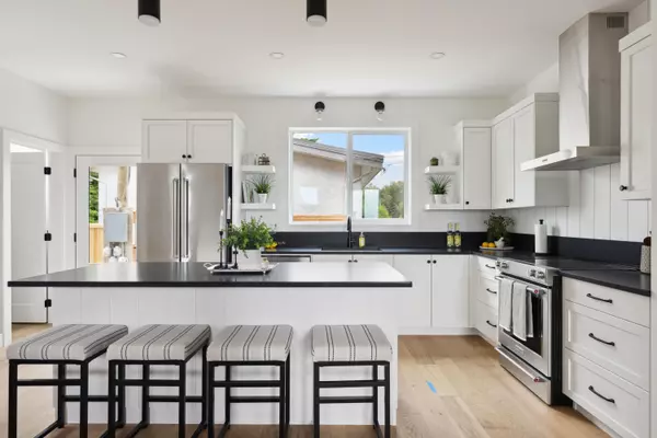 Abbotsford, BC V2S 4S3,2465 Beck RD