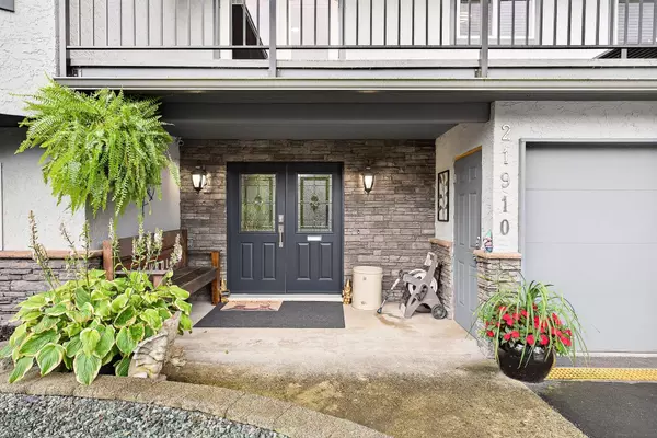 Maple Ridge, BC V2X 7W4,21910 Wicklow WAY